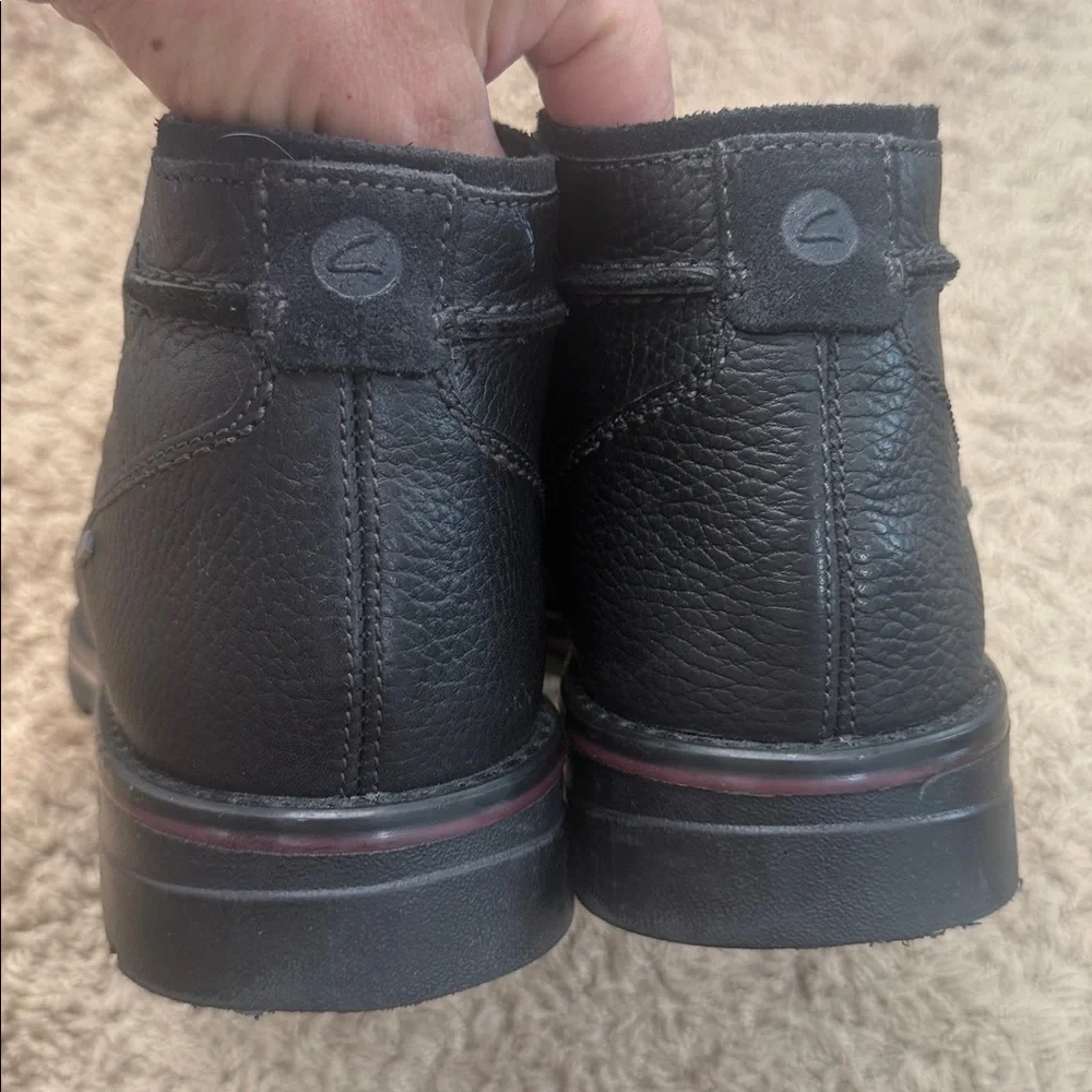 Clarks Men's Black Waterproof Extreme Comfort Chukka Boots Size 10